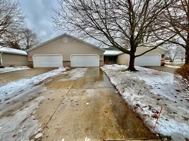 $239,900 | 704 Bayberry Lane, Otsego, MI 49078