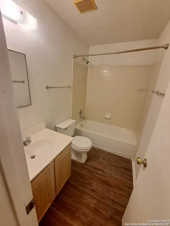 $1,825 | 10831 Larsen Cavern, San Antonio, TX 78254