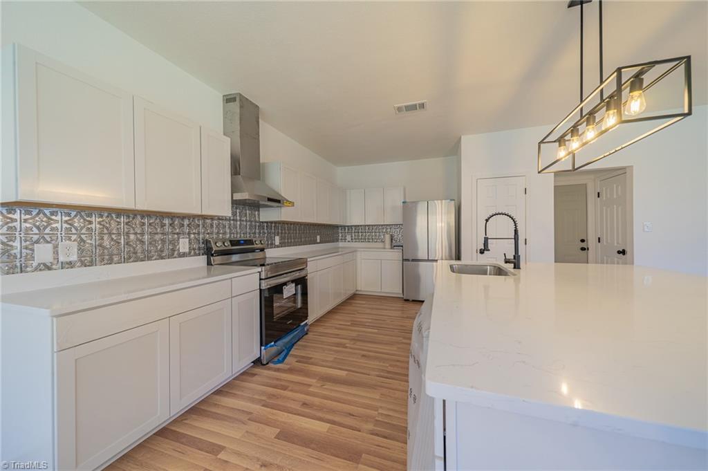 884 Jennifer Lane High Point, NC 27265 - Photo 13 of 29