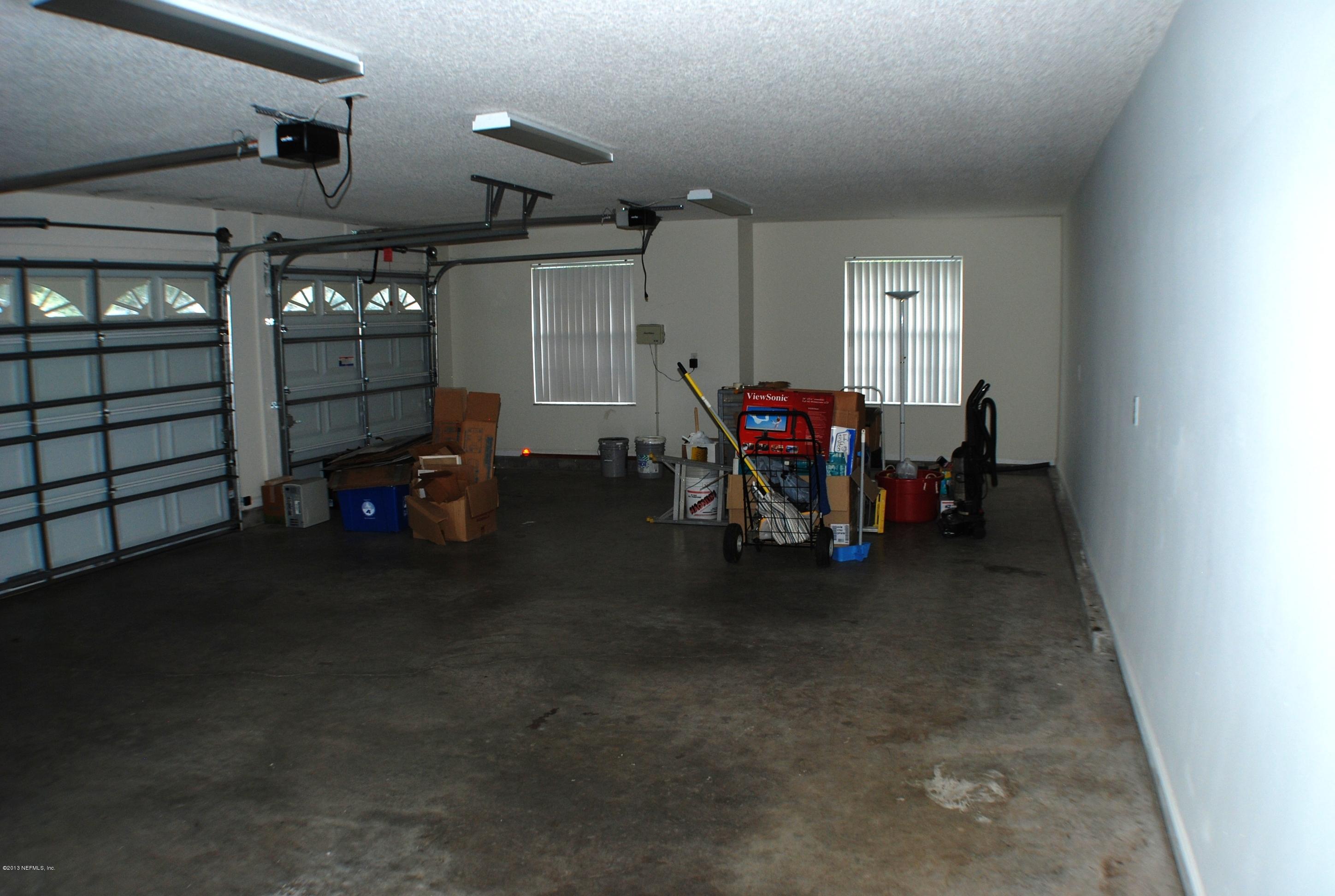 1533 West Crichton Road Jacksonville, FL 32221 - Photo 28 of 32 3 car garage w/ electric openers