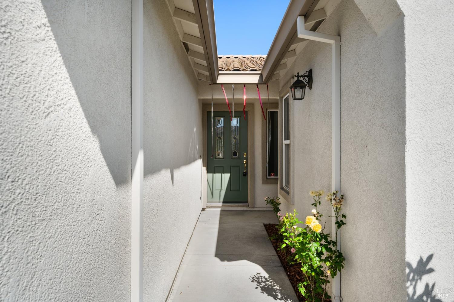221 Riverside Drive Rio Vista, CA 94571 - Photo 4 of 32