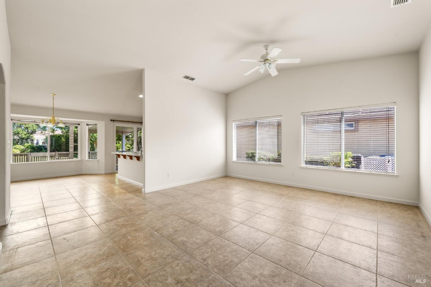 221 Riverside Drive Rio Vista, CA 94571 - Photo 5 of 32