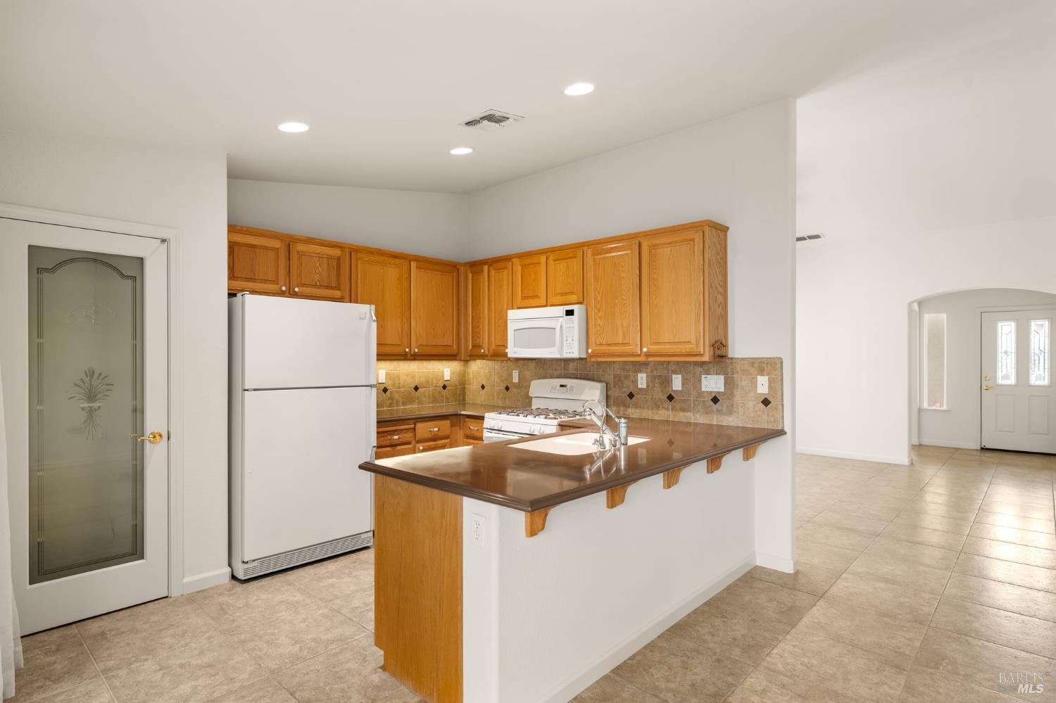 221 Riverside Drive Rio Vista, CA 94571 - Photo 10 of 32