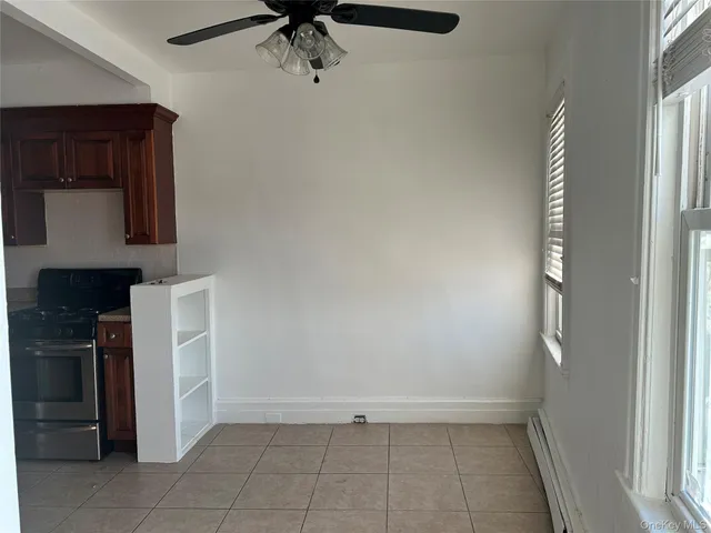 $2,895 | 126 Deer Park Avenue, Unit 3, Babylon, NY 11702