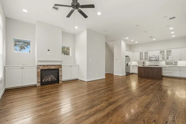 $2,700 | 2441 Charleston Street, Unit A, Houston, TX 77021