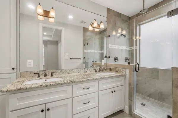$2,700 | 2441 Charleston Street, Unit A, Houston, TX 77021