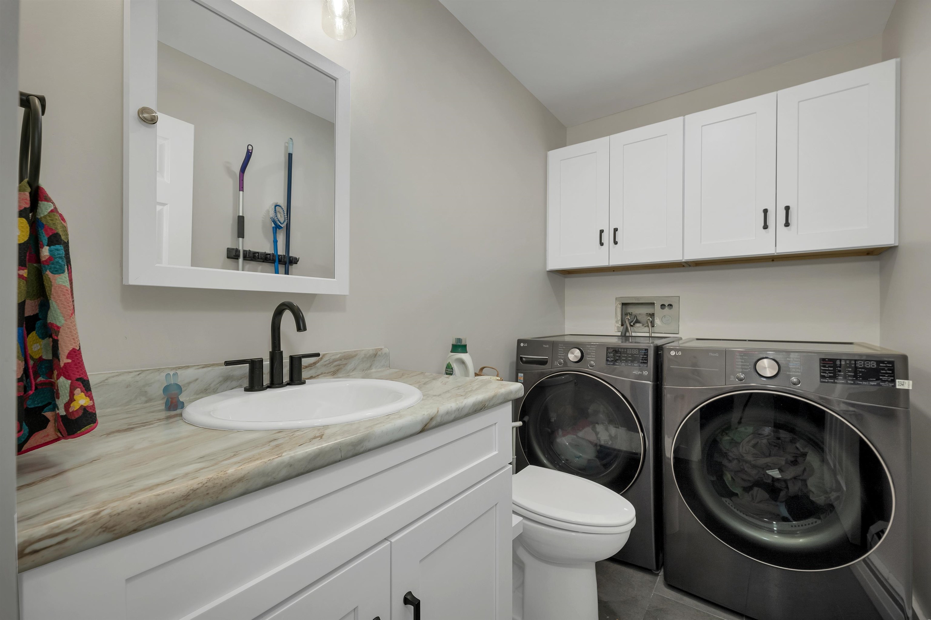 23 Pleasant Street, Unit 47 Lebanon, NH 03784 - Photo 17 of 37