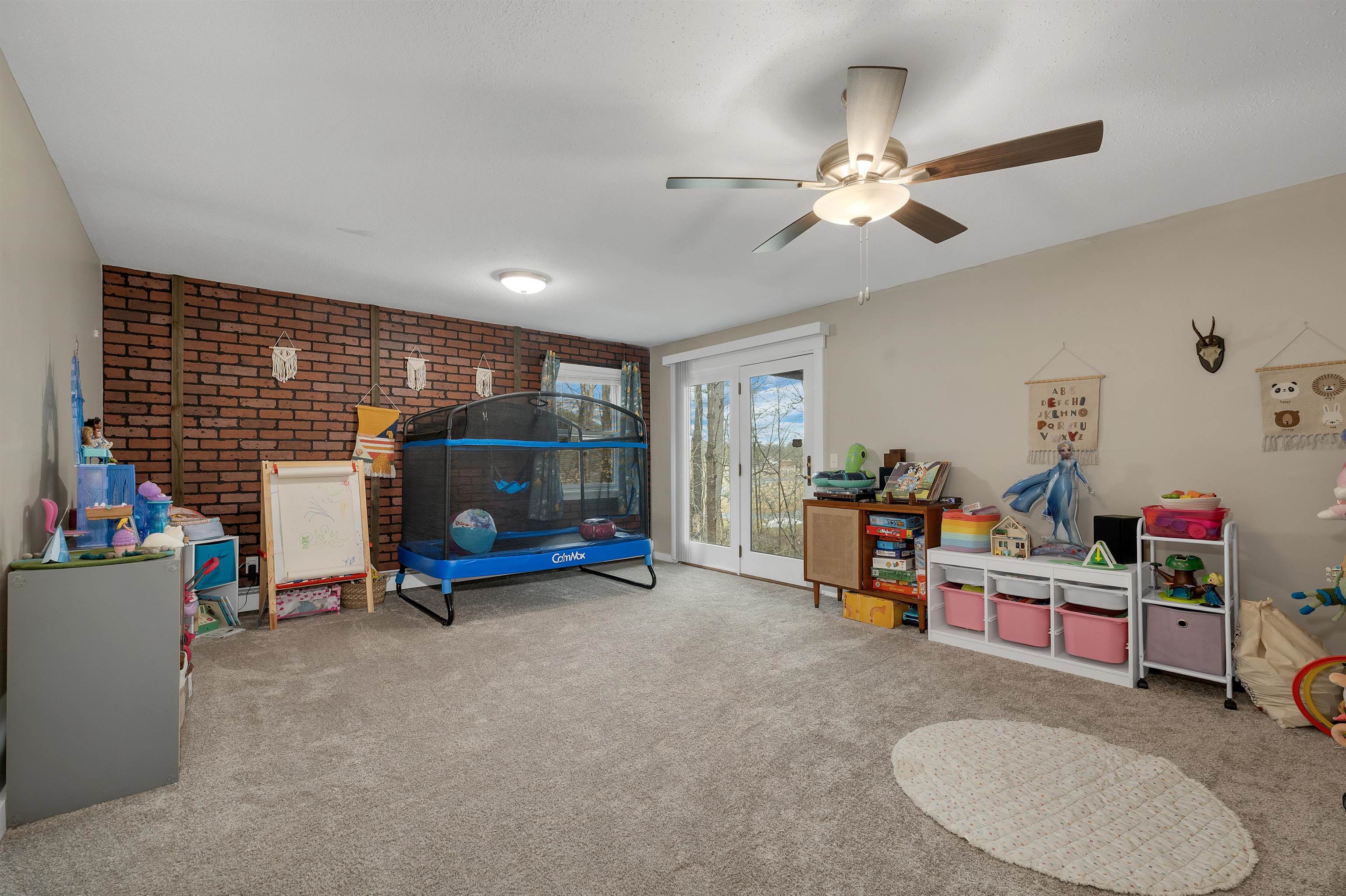 23 Pleasant Street, Unit 47 Lebanon, NH 03784 - Photo 32 of 37