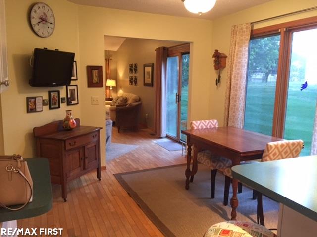 21735 River Ridge Trail Farmington Hills, MI 48335 - Photo 4 of 19