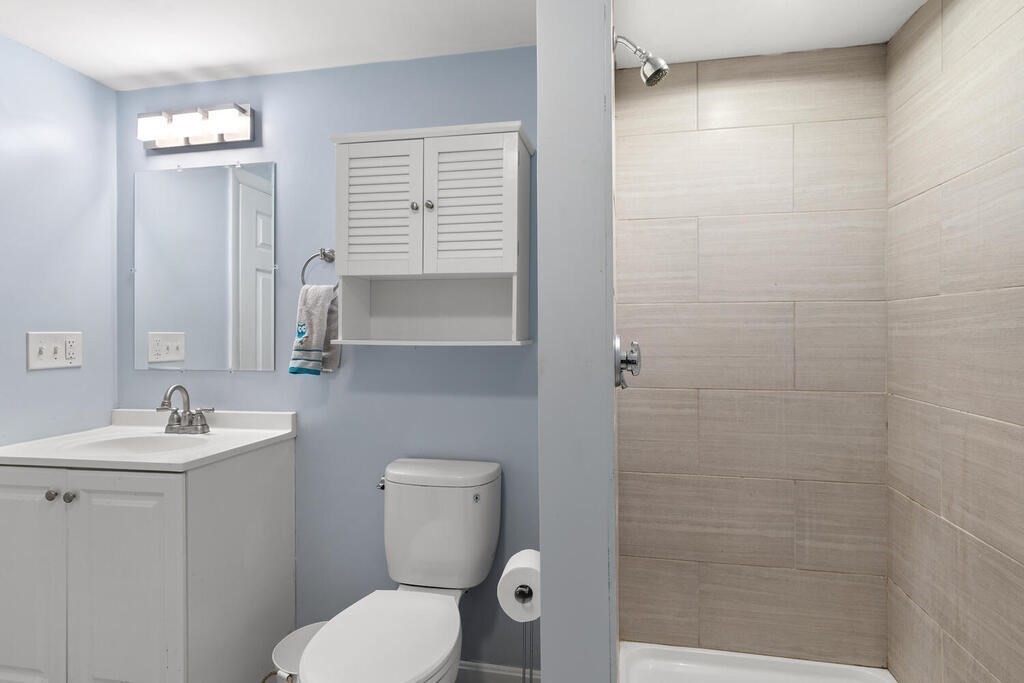 14 Spring Avenue, Unit A Wakefield, MA 01880 - Photo 27 of 32 Gallery Image 27