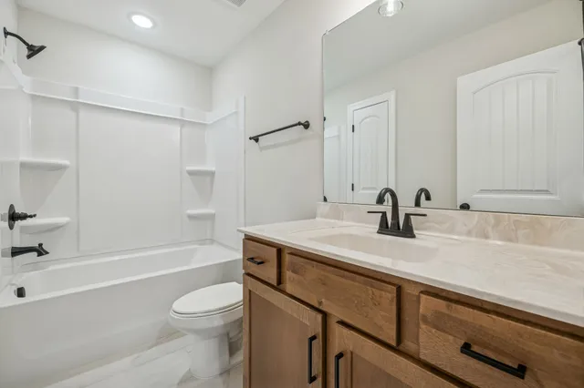 $299,900 | 1073 Landing Lane, Adams, TN 37010