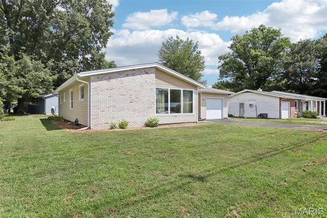 $141,500 | 1957 East Union Avenue, Litchfield, IL 62056