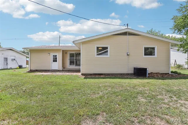 $141,500 | 1957 East Union Avenue, Litchfield, IL 62056