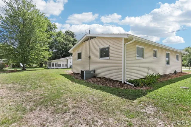 $141,500 | 1957 East Union Avenue, Litchfield, IL 62056