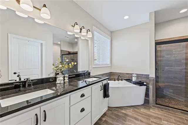 $506,900 | 816 Blue Grama Court, Raymore, MO 64083