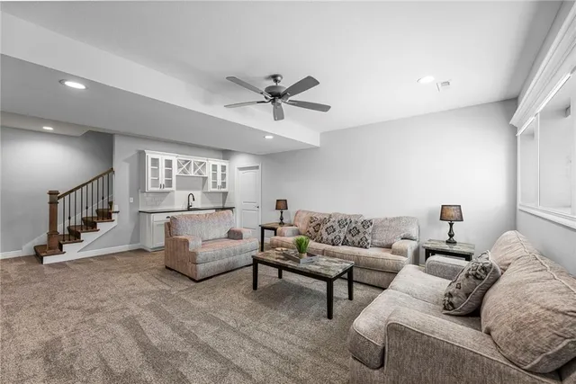 $506,900 | 816 Blue Grama Court, Raymore, MO 64083