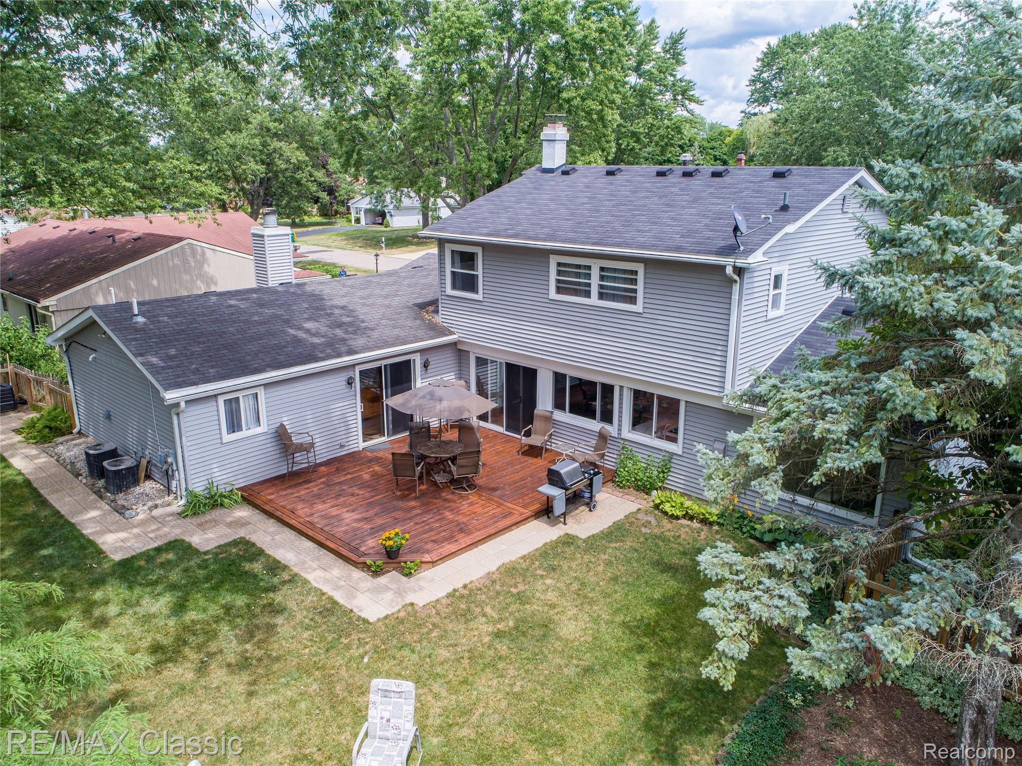 22715 Shadowpine Way Novi, MI 48375 - Photo 34 of 34 Areal view of back yard