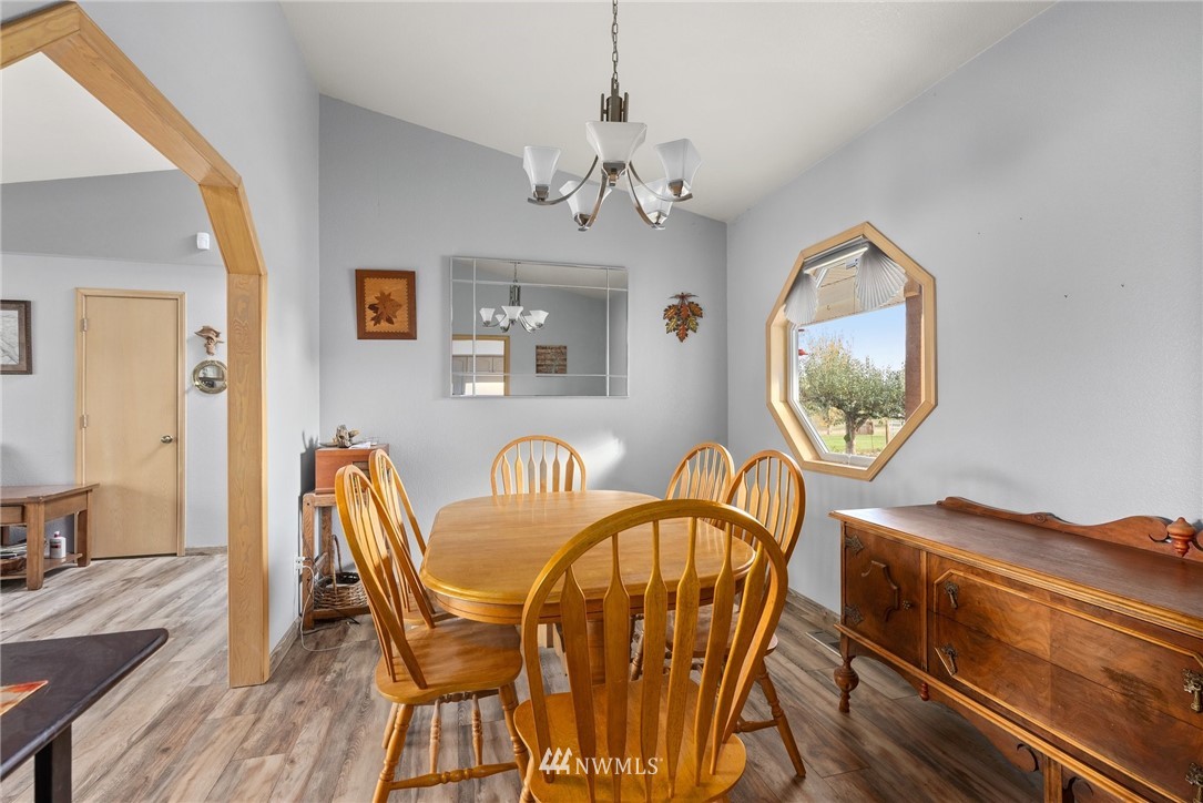 9248 Gastaeson Lane Southwest Rochester, WA 98579 - Photo 11 of 29 Gallery Image 11