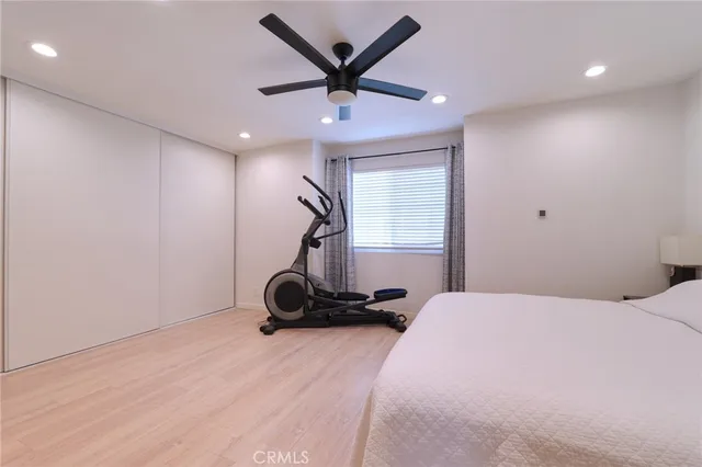 $725,000 | 9325 Sunland Park Drive, Unit 23, Sun Valley, CA 91352