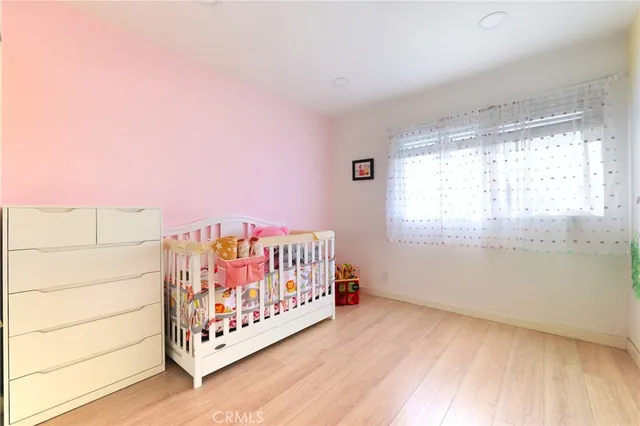 $725,000 | 9325 Sunland Park Drive, Unit 23, Sun Valley, CA 91352