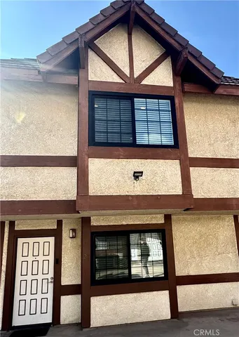 $725,000 | 9325 Sunland Park Drive, Unit 23, Sun Valley, CA 91352