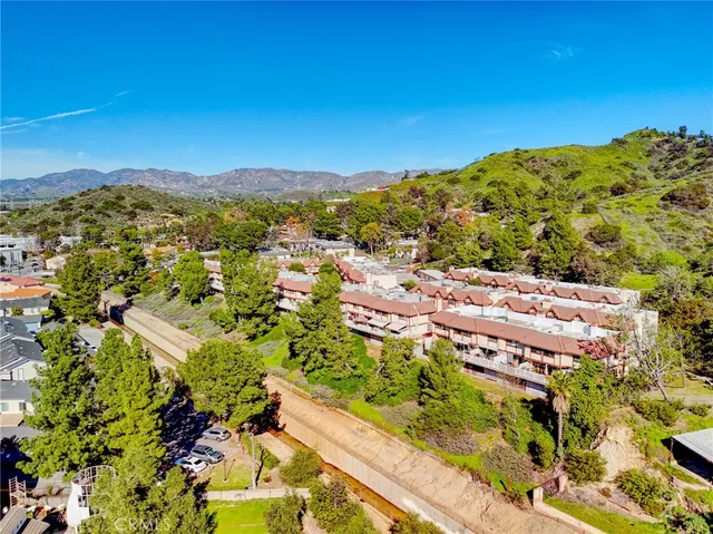 $725,000 | 9325 Sunland Park Drive, Unit 23, Sun Valley, CA 91352