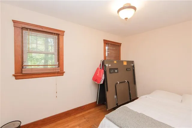 $3,500 | 556 East Main Road, Middletown, RI 02842