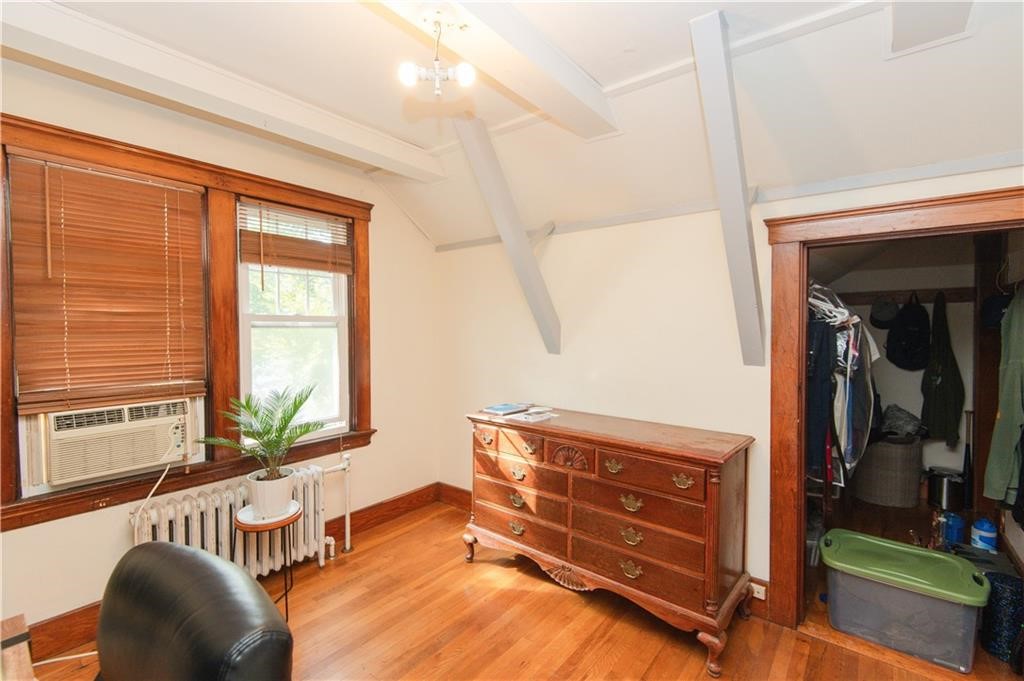 556 East Main Road Middletown, RI 02842 - Photo 29 of 34