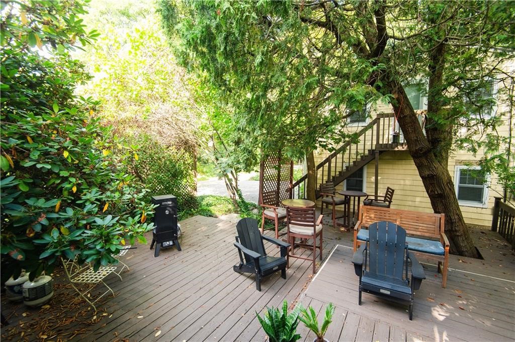 556 East Main Road Middletown, RI 02842 - Photo 30 of 34