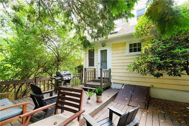 $3,500 | 556 East Main Road, Middletown, RI 02842