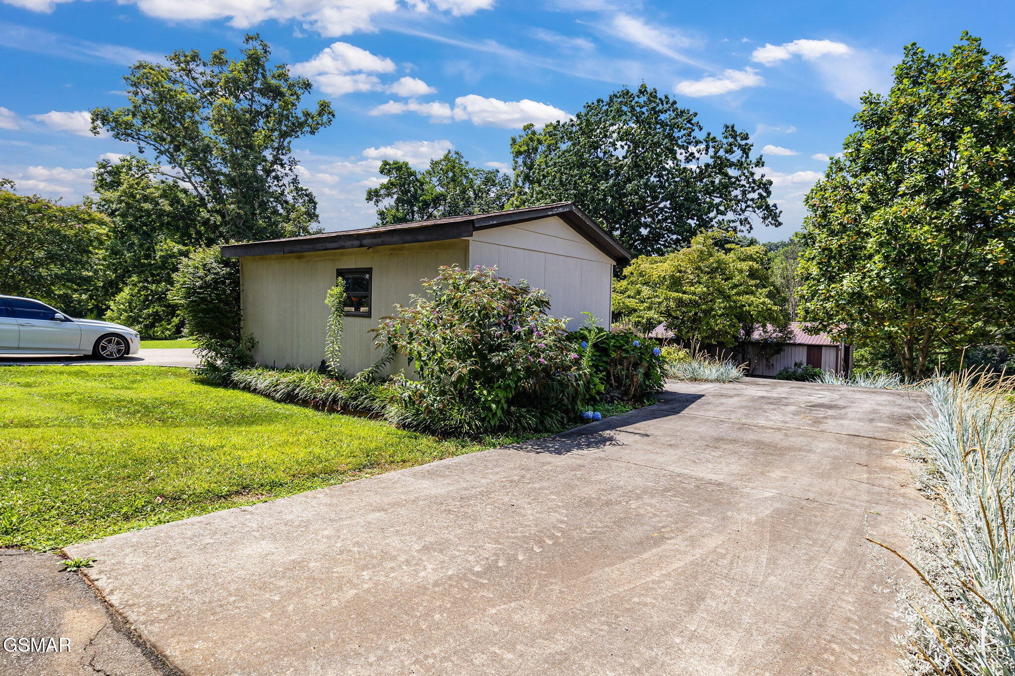 742 Chestnut Grove Road Dandridge, TN 37725 - Photo 10 of 46
