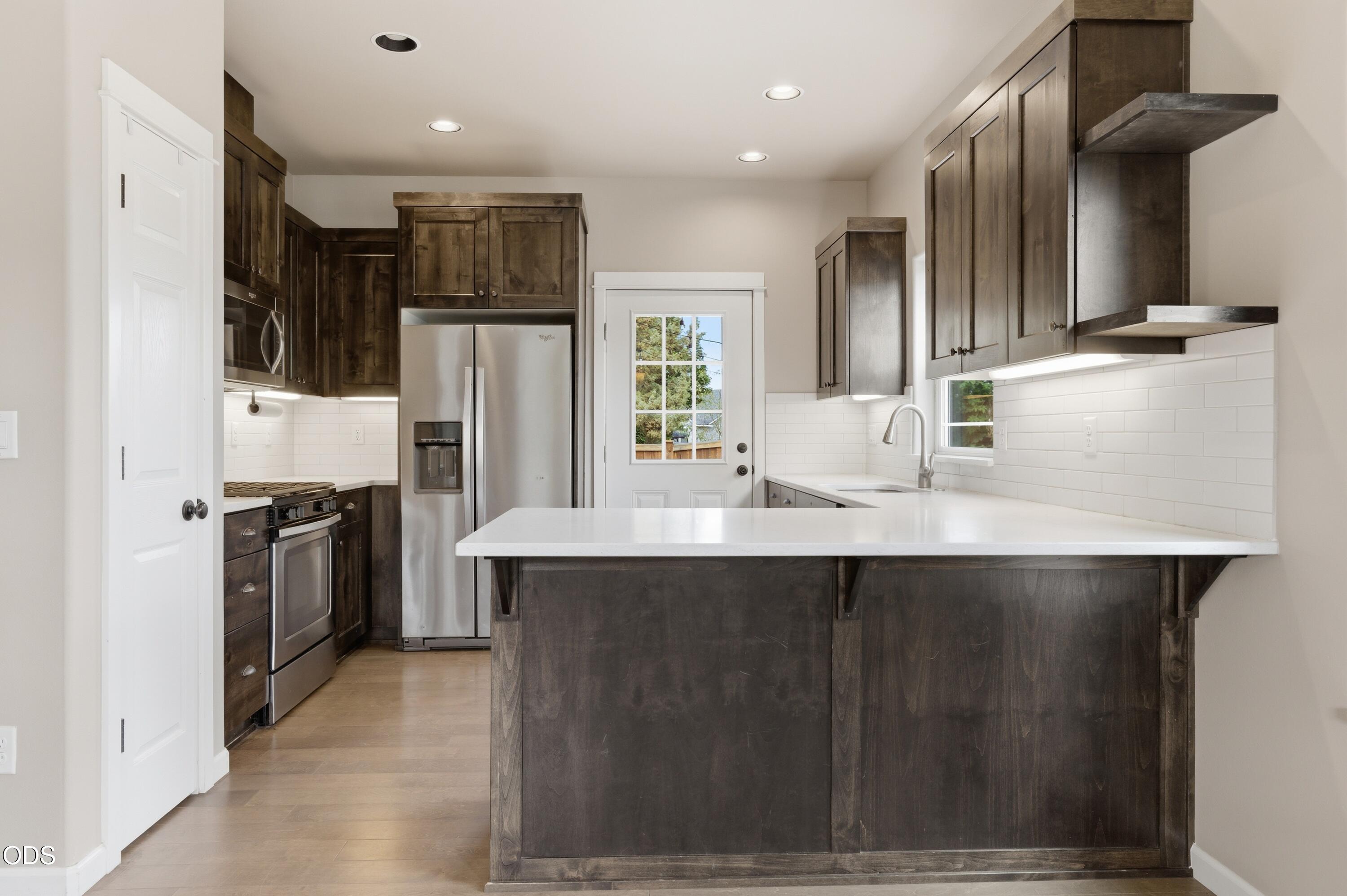 62719 Hawkview Road Bend, OR 97701 - Photo 5 of 55