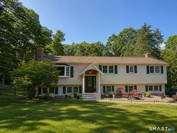 $699,000 | 109 Toddy Hill Road, Newtown, CT 06482