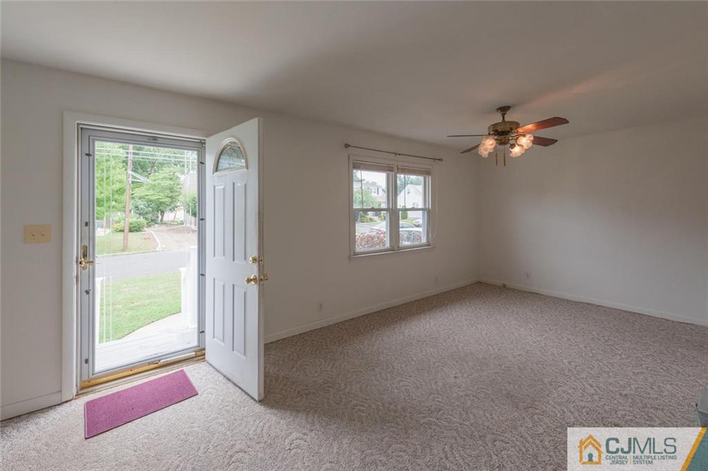 39 Highview Road East Brunswick, NJ 08816 - Photo 3 of 15 Gallery Image 3