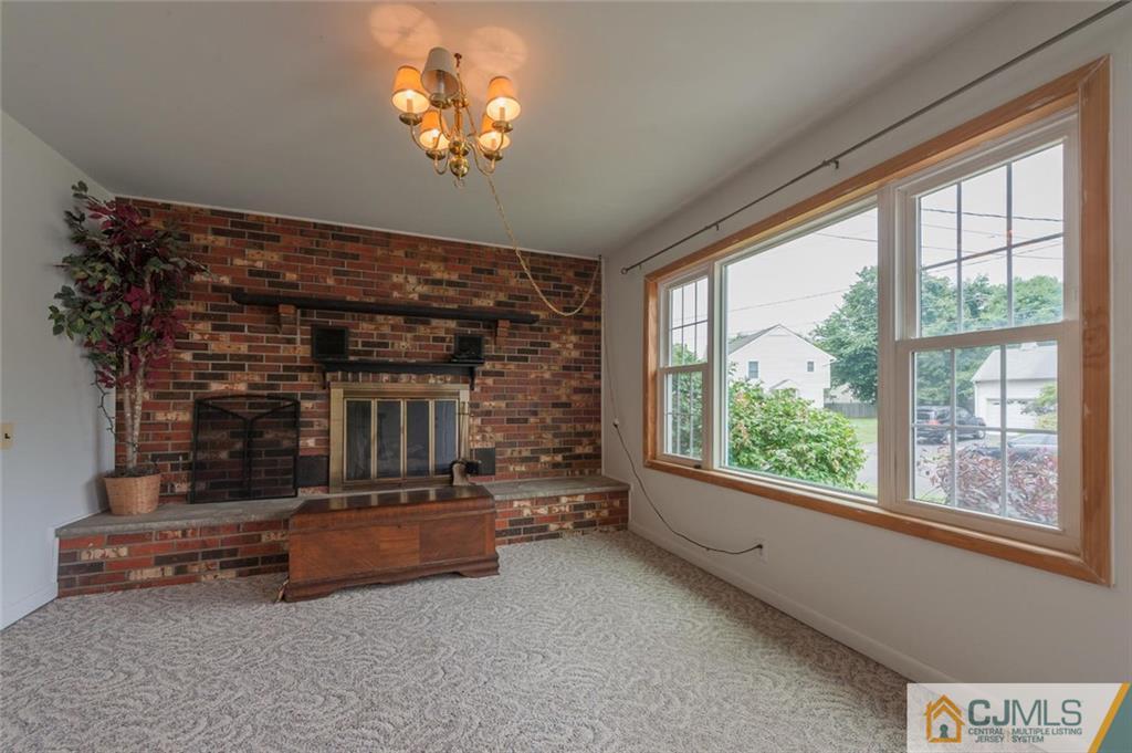 39 Highview Road East Brunswick, NJ 08816 - Photo 4 of 15 Gallery Image 4