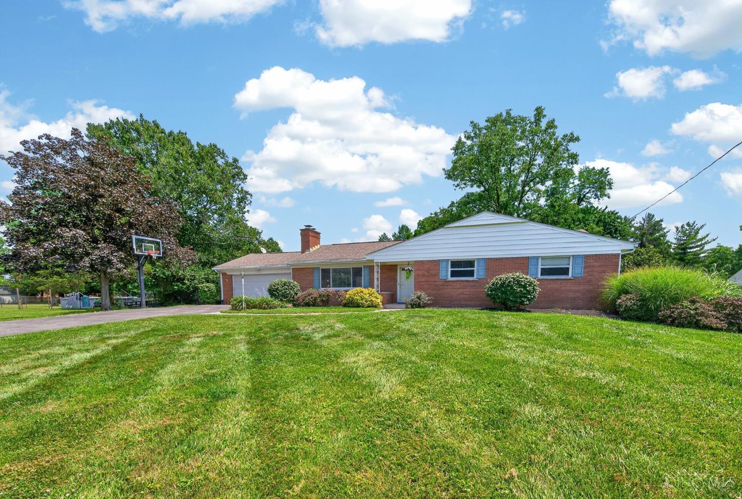 5884 Price Road Milford, OH 45150 - Photo 2 of 55