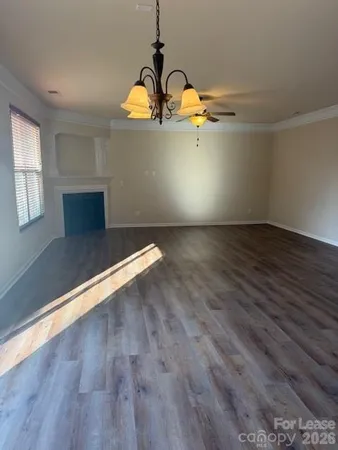 $2,400 | 142 Saye Place, Mooresville, NC 28115