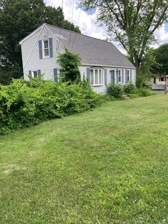 109 Dunstable Road Chelmsford, MA 01863 - Photo 7 of 8 Gallery Image 7