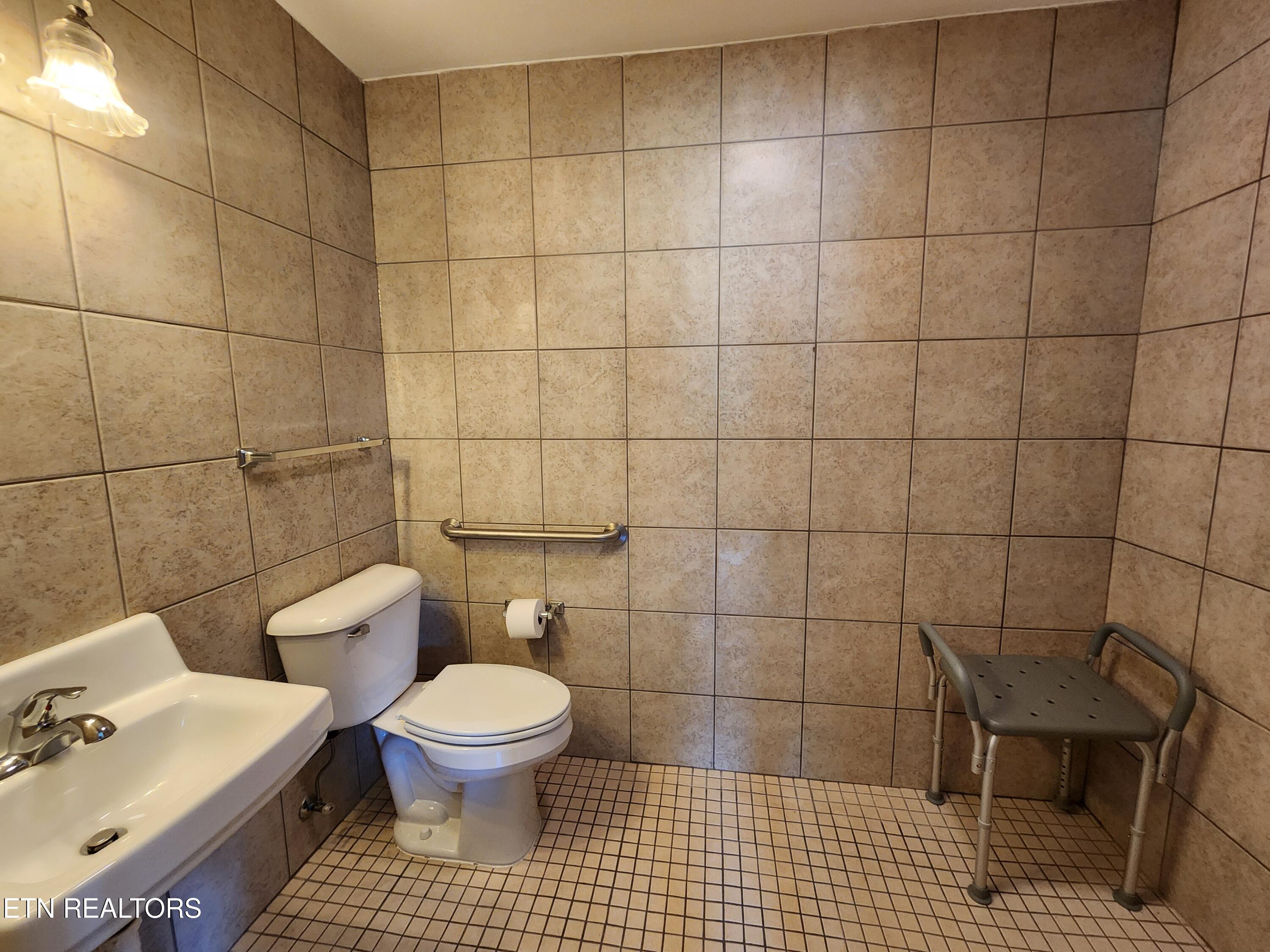 252 Harding Road Harriman, TN 37748 - Photo 46 of 60 20250602_142210