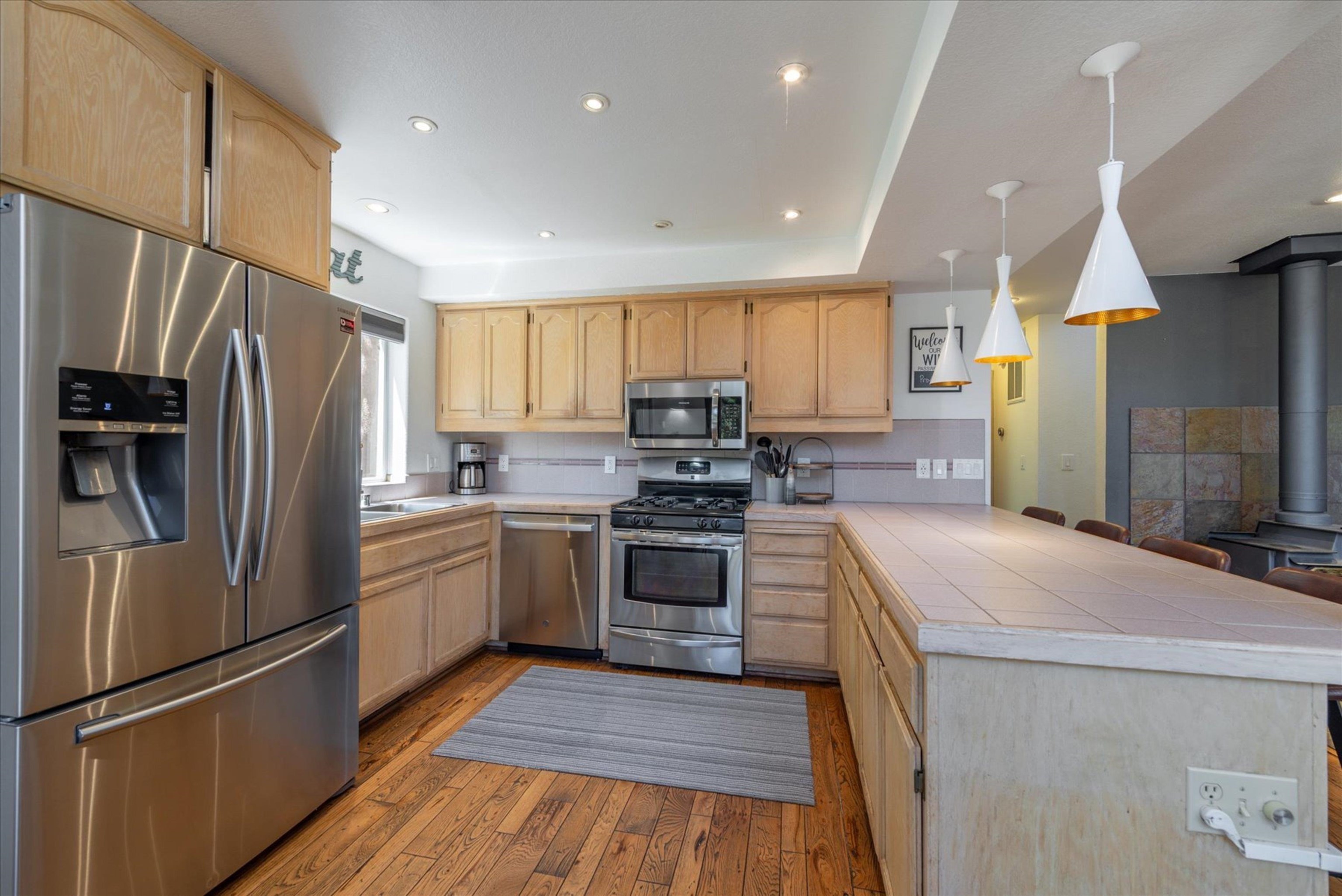 11539 Chalet Road Truckee, CA 96161 - Photo 9 of 27 Gallery Image 9