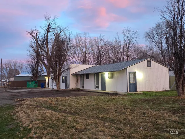 $199,000 | 321 Southeast Avenue, New Plymouth, ID 83655