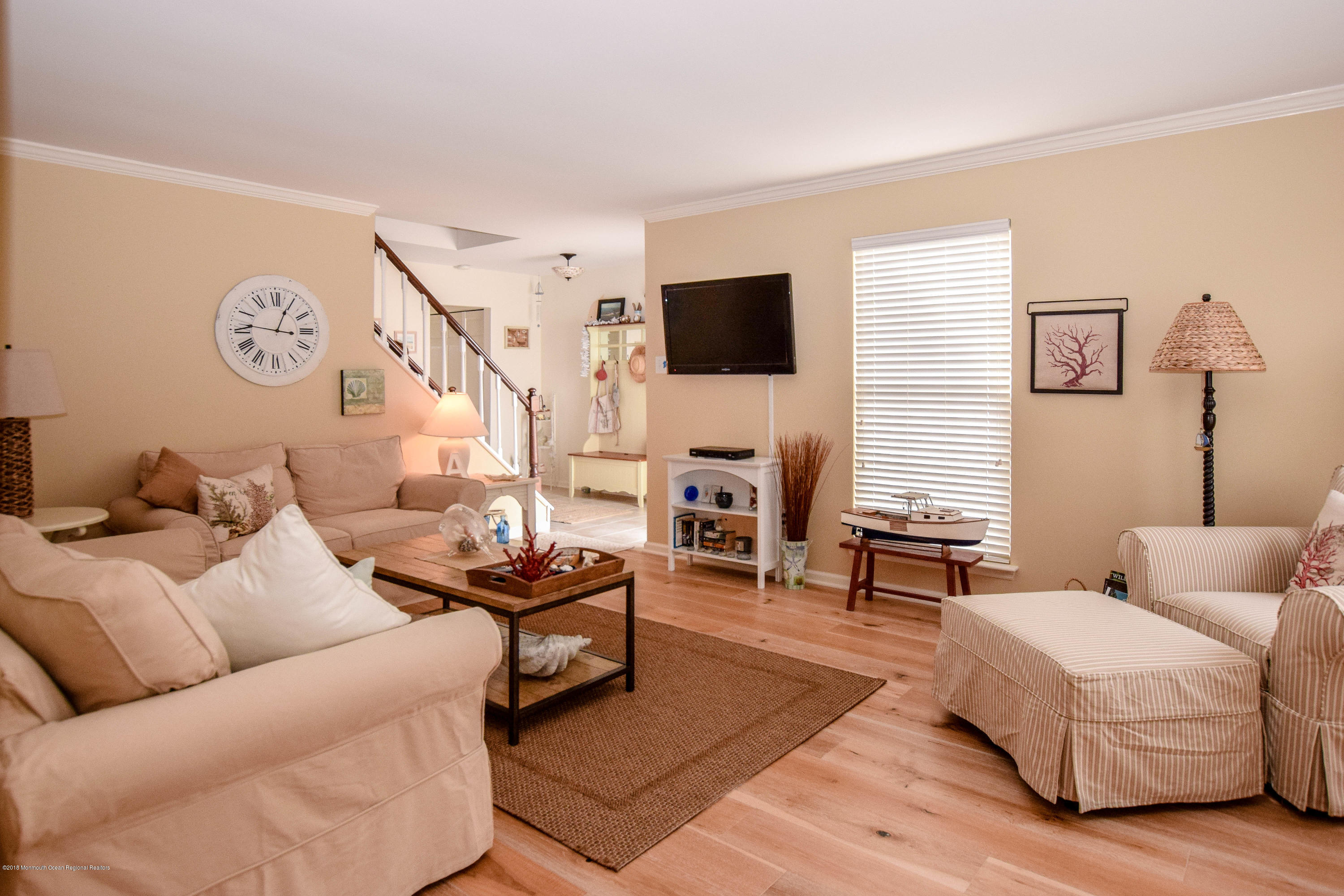 19 Diane Road Manahawkin, NJ 08050 - Photo 5 of 32 DSC_0004