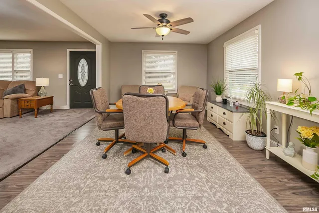 $195,000 | 210 West 19th Avenue, Coal Valley, IL 61240