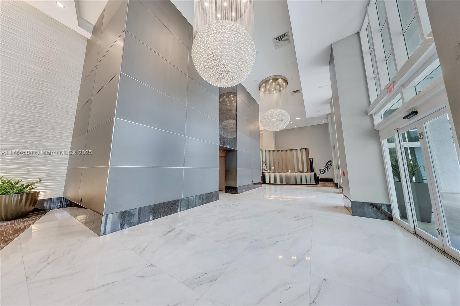 951 Brickell Avenue, Unit 3201 Miami, FL 33131 - Photo 12 of 15