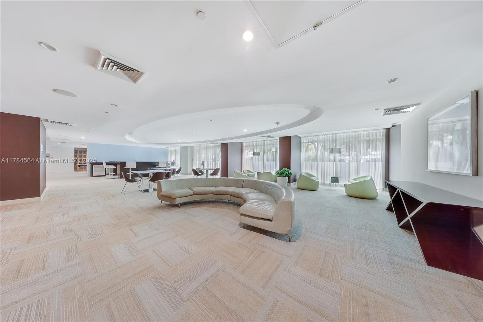 951 Brickell Avenue, Unit 3201 Miami, FL 33131 - Photo 13 of 15