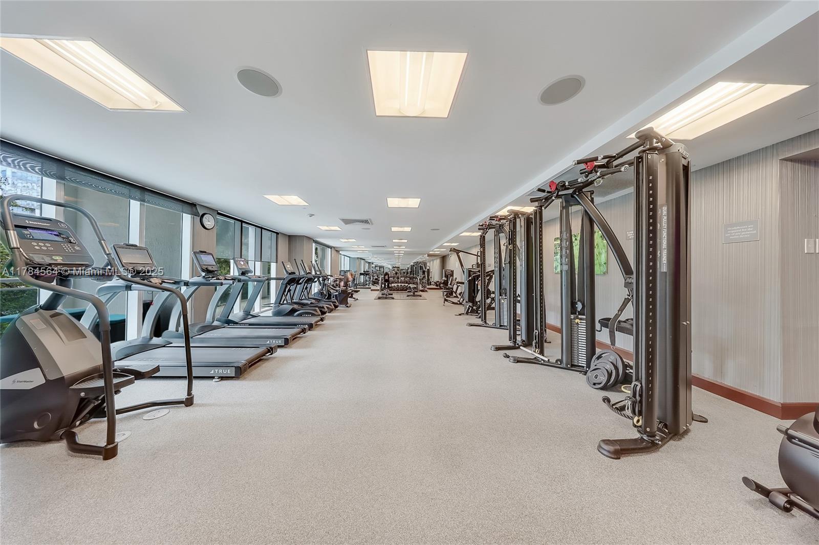 951 Brickell Avenue, Unit 3201 Miami, FL 33131 - Photo 14 of 15