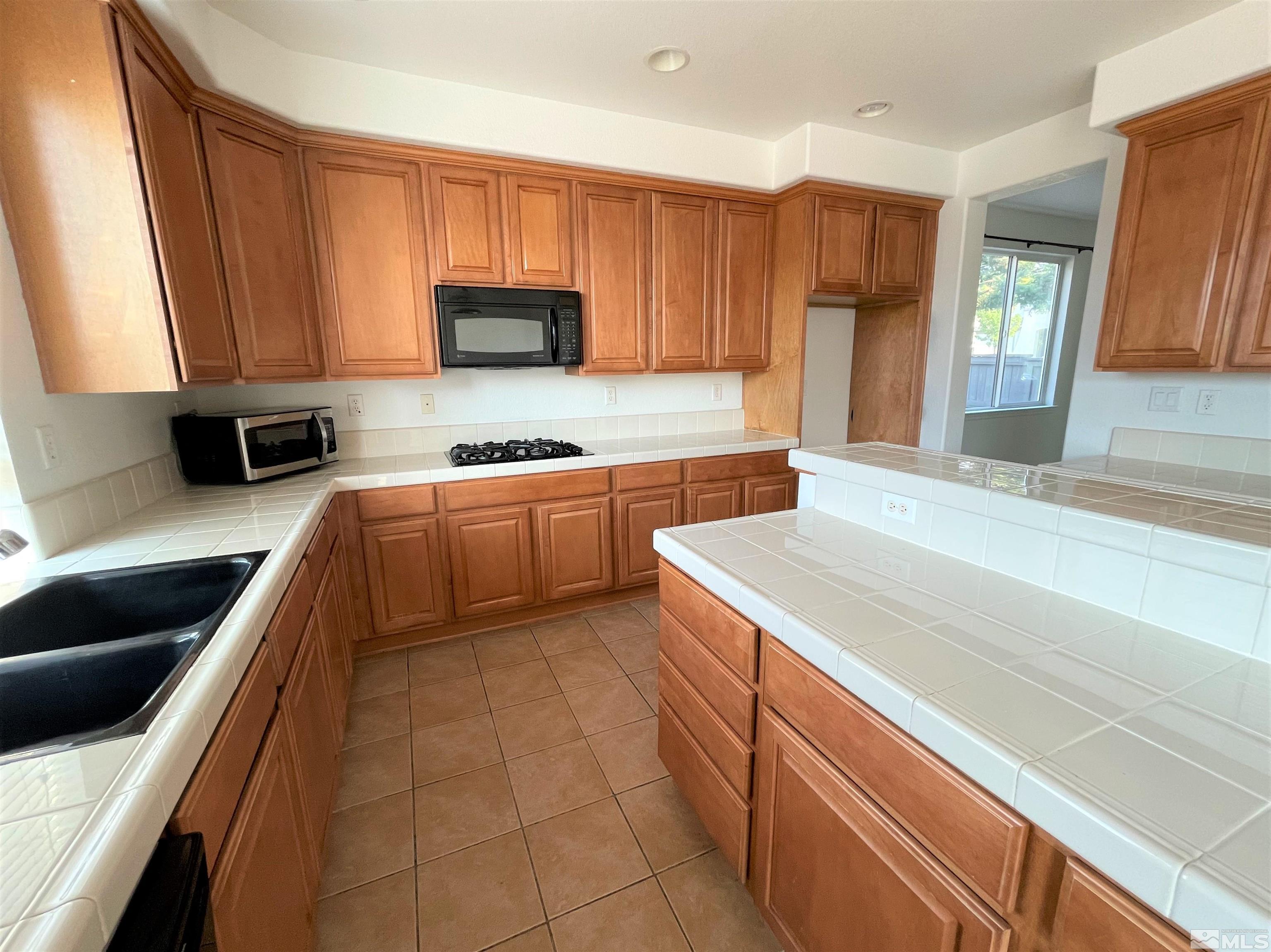 965 North University Park Loop Reno, NV 89512 - Photo 2 of 20 Photo 2