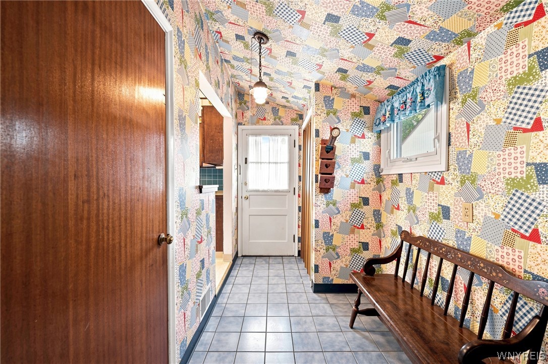 182 Bennington Road Amherst, NY 14226 - Photo 16 of 39 Gallery Image 16