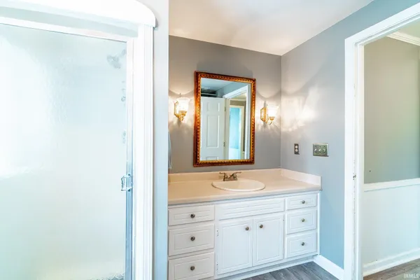 $2,200 | 18205 Doty Road, Woodburn, IN 46797