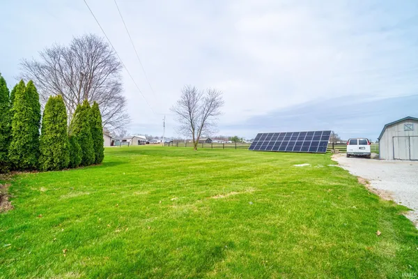 $2,200 | 18205 Doty Road, Woodburn, IN 46797